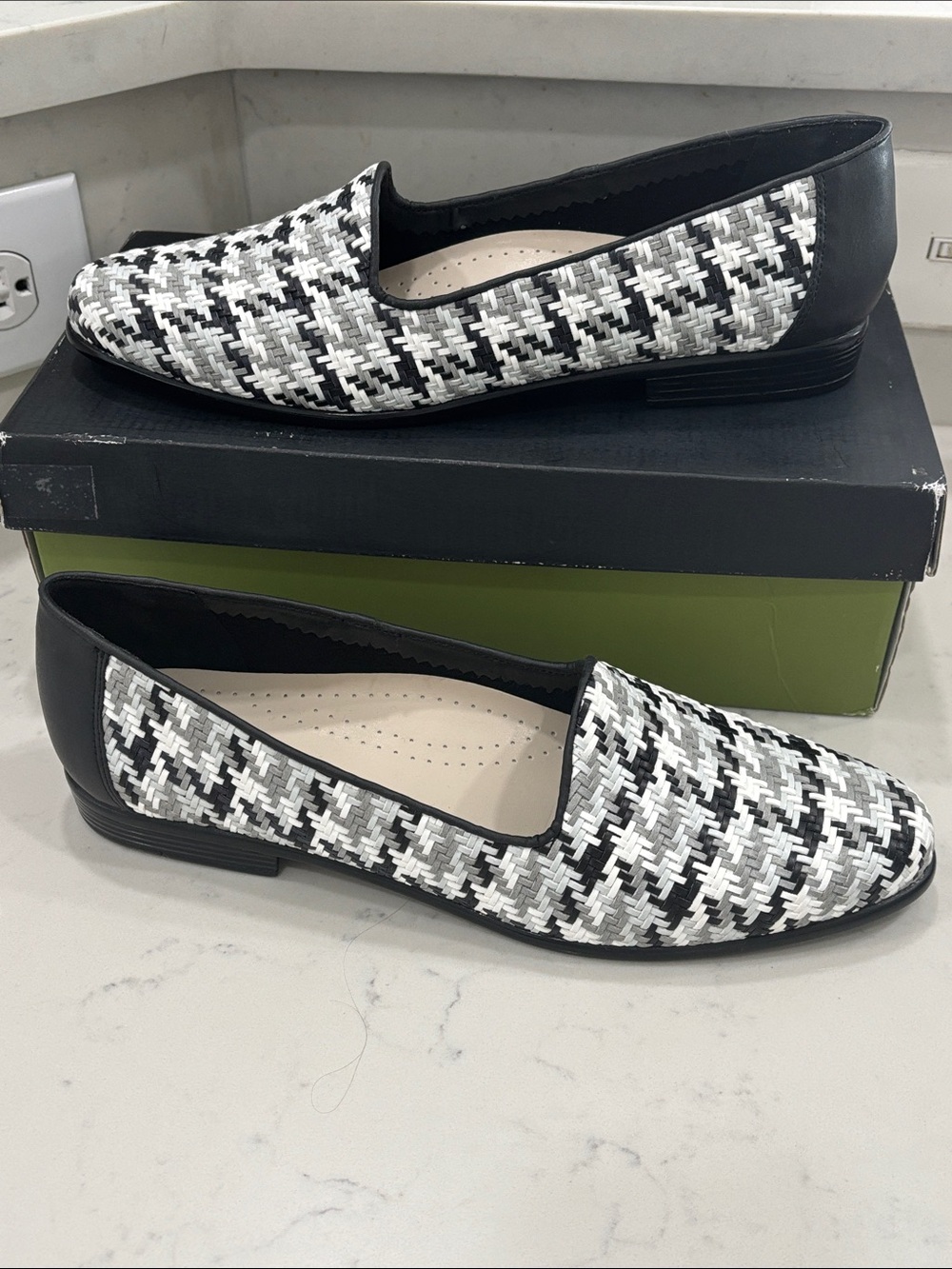 Trotters Liz Houndstooth Slip-On Loafers - Black & White